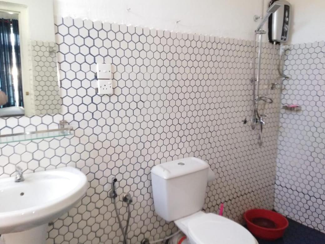 Frosty Heaven Guest House Нувара Елия Екстериор снимка