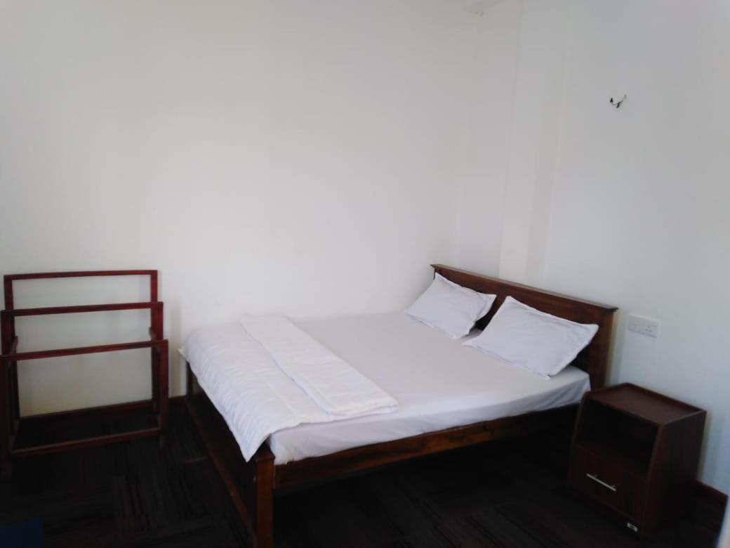Frosty Heaven Guest House Нувара Елия Екстериор снимка